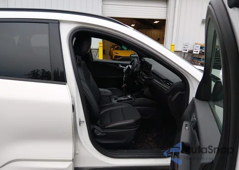 2024 Ford Escape St-Line Select from USA, damaged, VIN 1FMCU9NZ5RUA21473